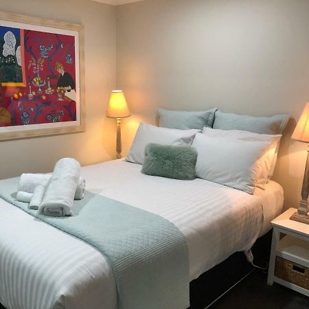 Sea Eagle Cottage Amazing Views Of Bay Of Fires Binalong Bay ภายนอก รูปภาพ