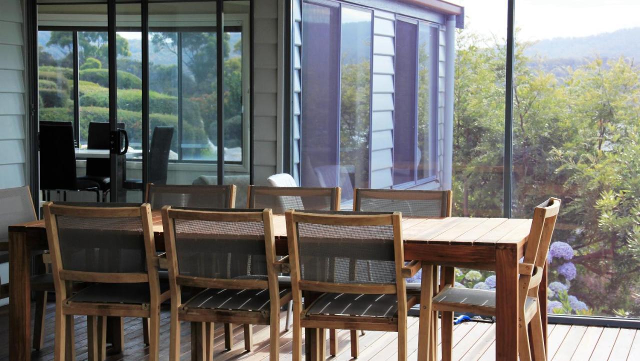 Sea Eagle Cottage Amazing Views Of Bay Of Fires Binalong Bay ภายนอก รูปภาพ